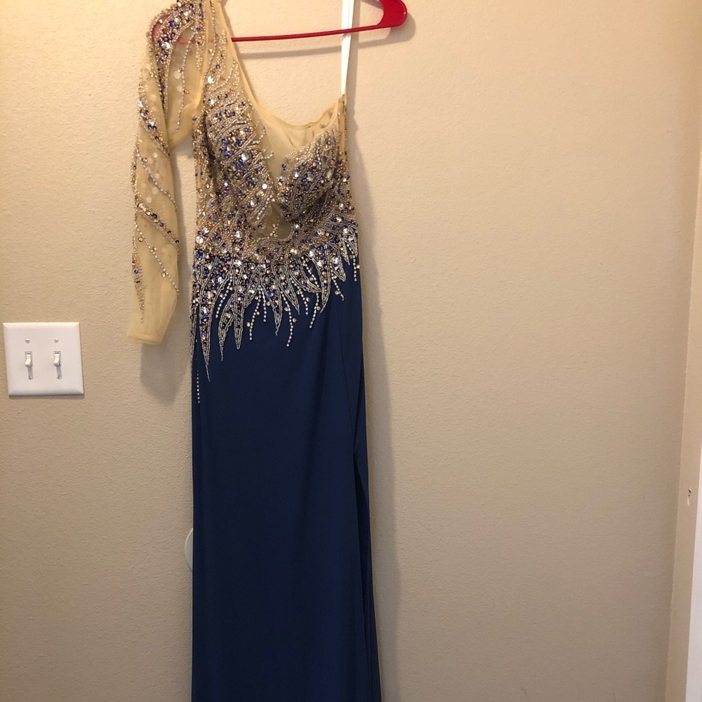 Ball gown